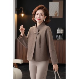 Women'S Stylish Jacket with Chinese Elements, Featuring Toggle Buttons, Hidden Pockets, Long Sleeves, a Small Stand Collar, And a Comfortable, Elegant Design That Enhances a Fair Complexion.
